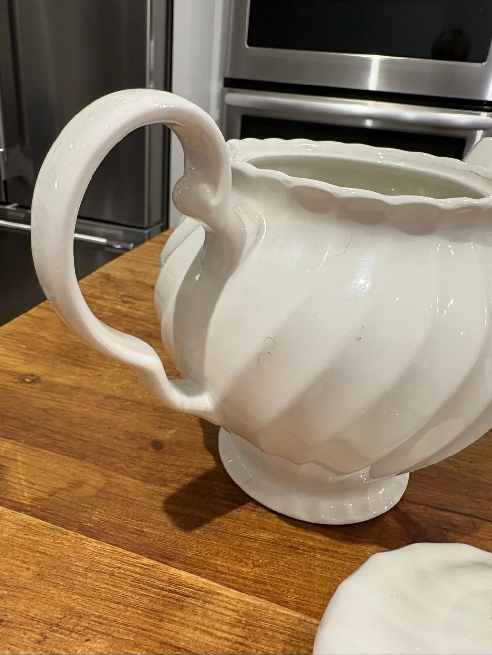 Regency by Johnson Brothers Teapot with Swirl Design